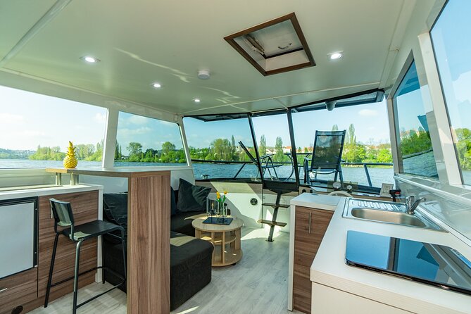 VIP Prague YachtBoat ONE Experience: All-You-Can-Drink - A Private 3-Hour Drink Cruise on the Vltava