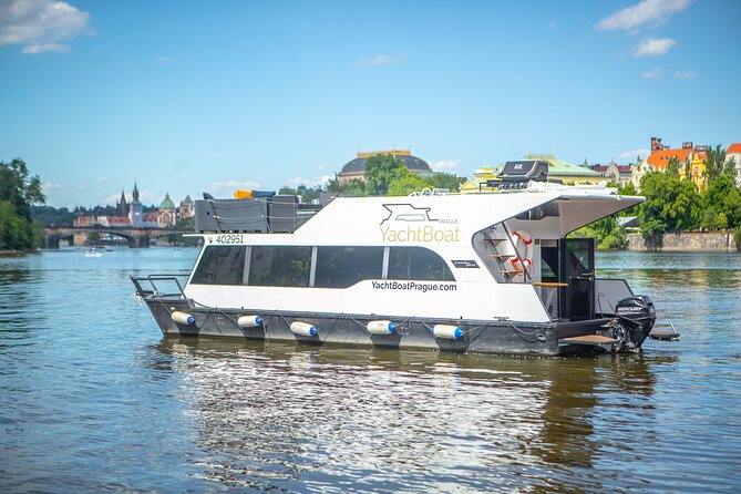 VIP Prague YachtBoat ONE Experience: All-You-Can-Drink - The Route: Naplavka Rasinovo Nabrezi and the Dancing House Stop