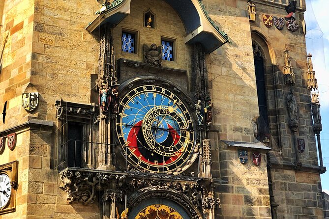 VIP Tour: Professional photos - You and Prague Best Monuments - Prague Castle: Why This Stop Looks Great on Camera