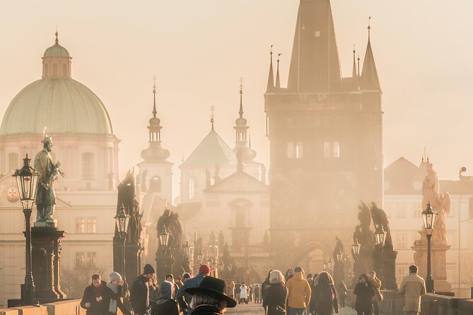 VIP Tour: Professional photos - You and Prague Best Monuments - Pickup, Private Tour Feel, and How the Day Moves