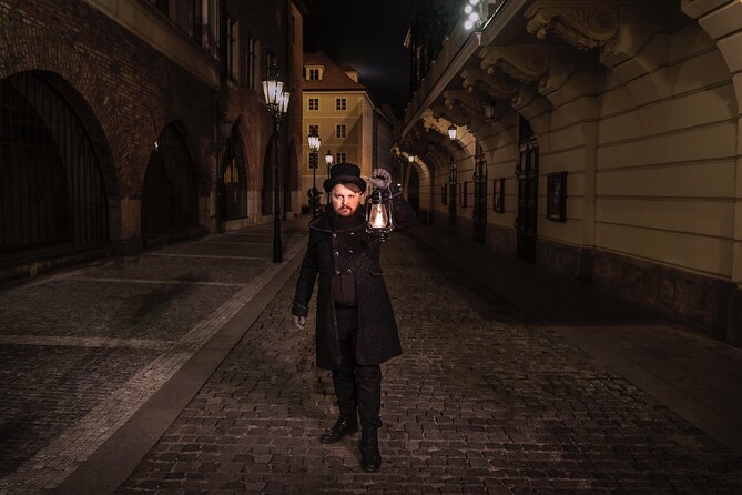 Walking Night Tour Ghost Stories and Legends of Prague's Old Town - How the storytelling night walk is actually structured