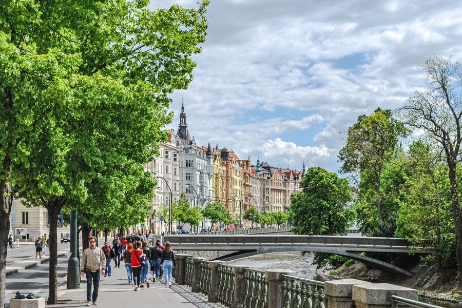 Walking tour of Prague in French : Nové Město - Nové Město, Charles IV, and Why This Walk Makes Sense