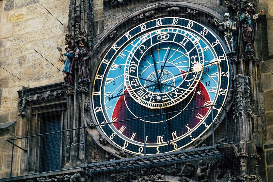 Walking tour of Prague in french: Old Town & Charles Bridge - Key things to look forward to