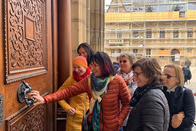Winter Charm of Prague - private tour with PERSONAL PRAGUE GUIDE - Charles Bridge: a famous crossing with real timing pressure