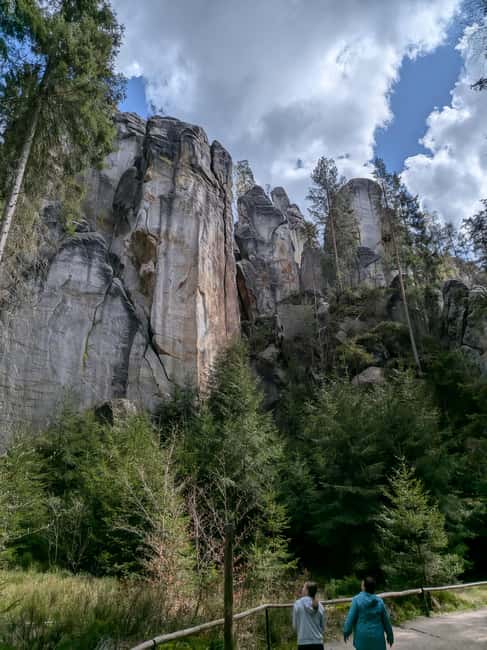 Wroclaw to Prague: 2-in-1 (Private Transfer + Country Tour) - Adršpach-Teplice Rocks, plus castle ruins and photo breaks
